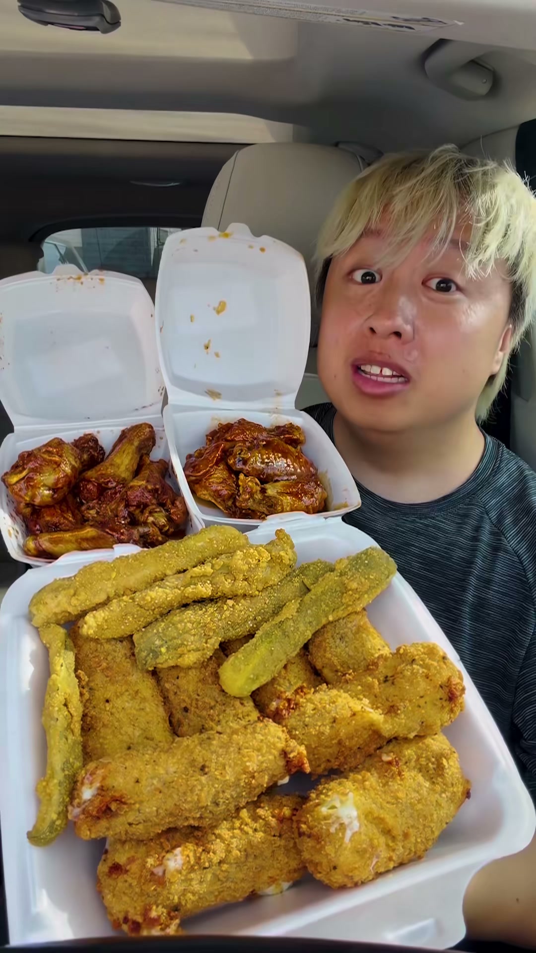 Plucker's Wing Bar Review