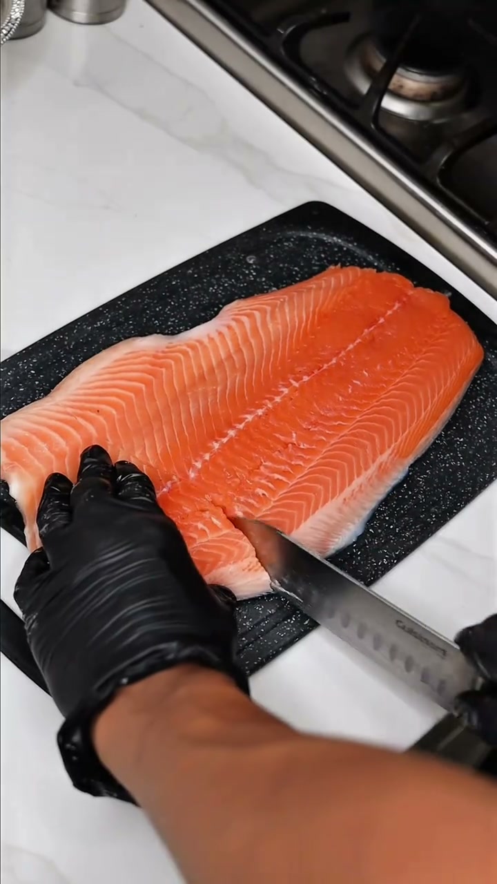 Creamy Spinach Stuffed Salmon