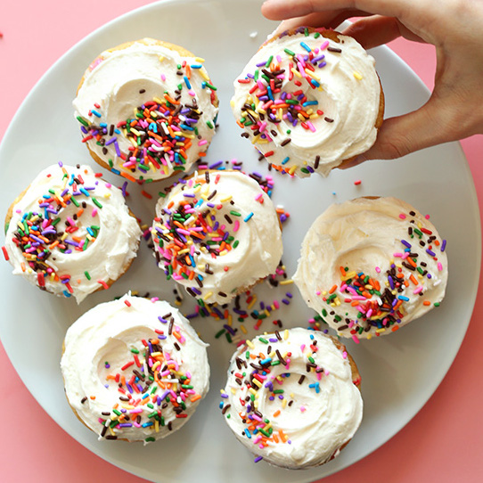 One Bowl Vegan Funfetti Cupcakes