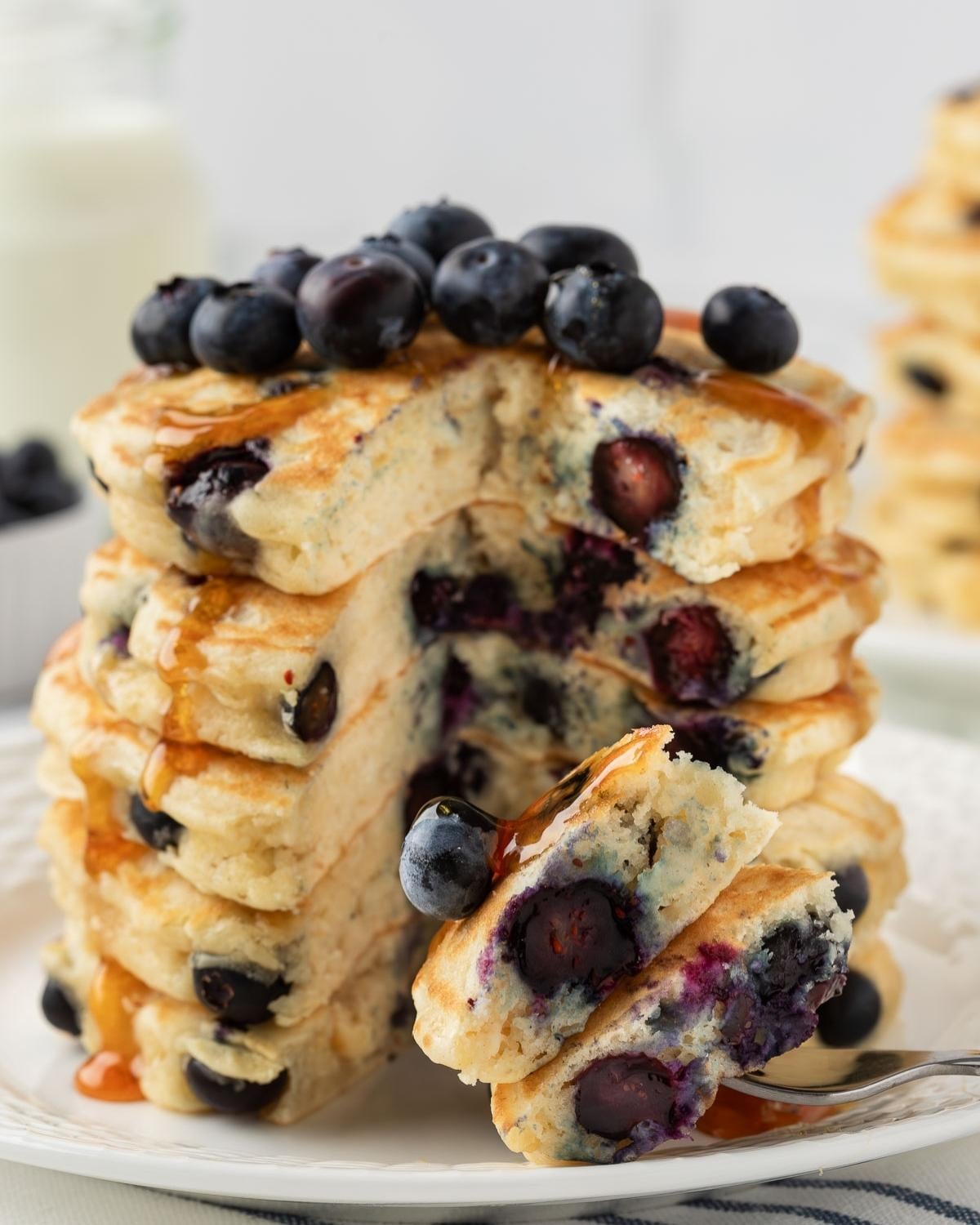 Fluffy Blueberry Pancakes