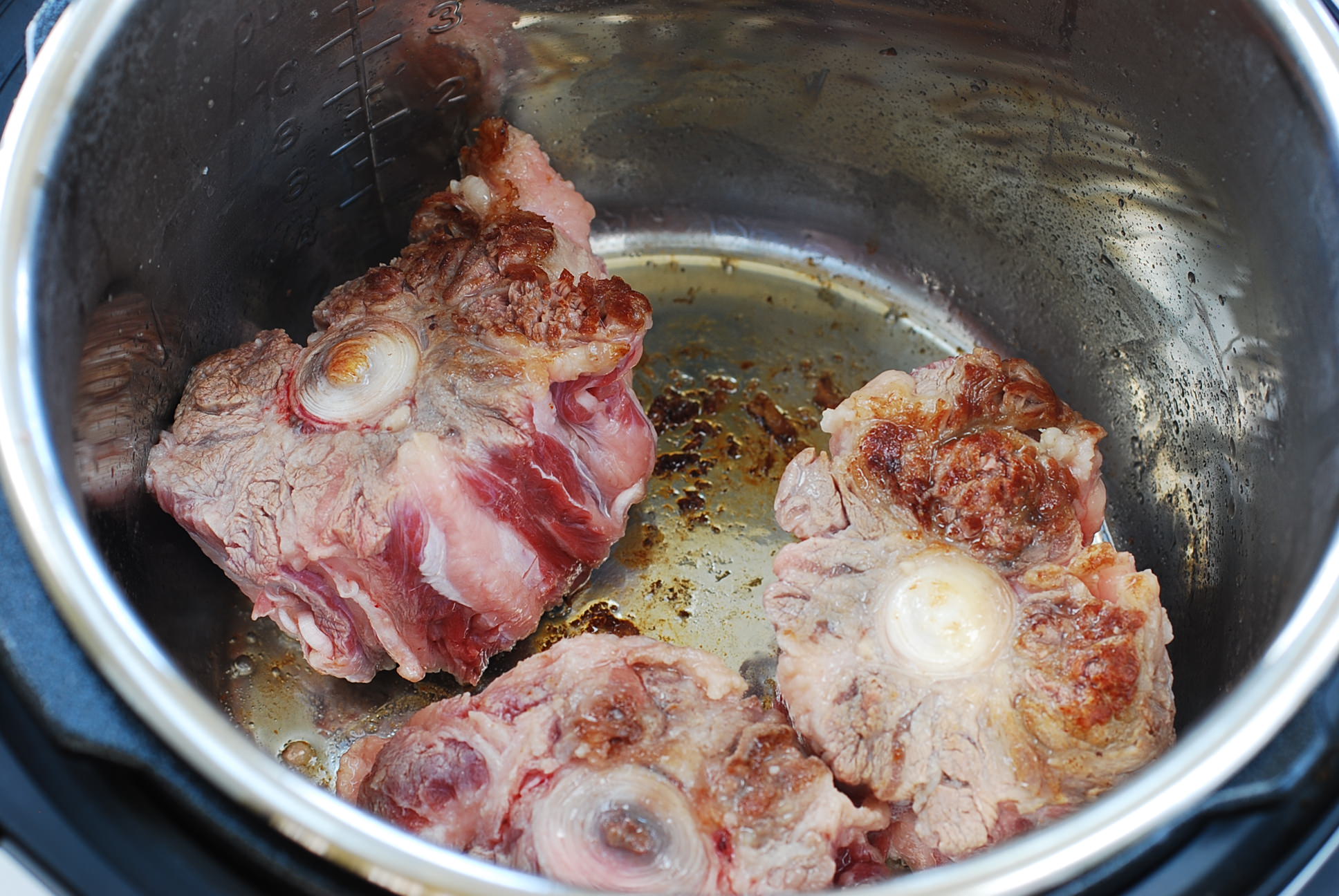 Braised Oxtail (Kkorijjim)