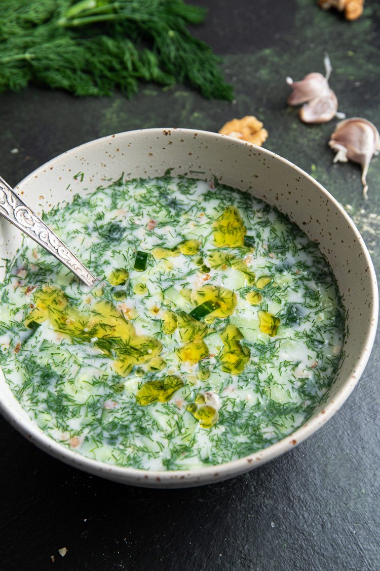 TARATOR: TRADITIONAL BULGARIAN COLD SUMMER SOUP