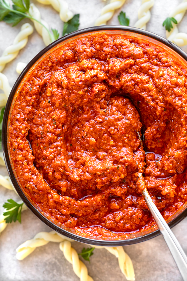 Gemelli Pasta with Roasted Red Pepper Sauce