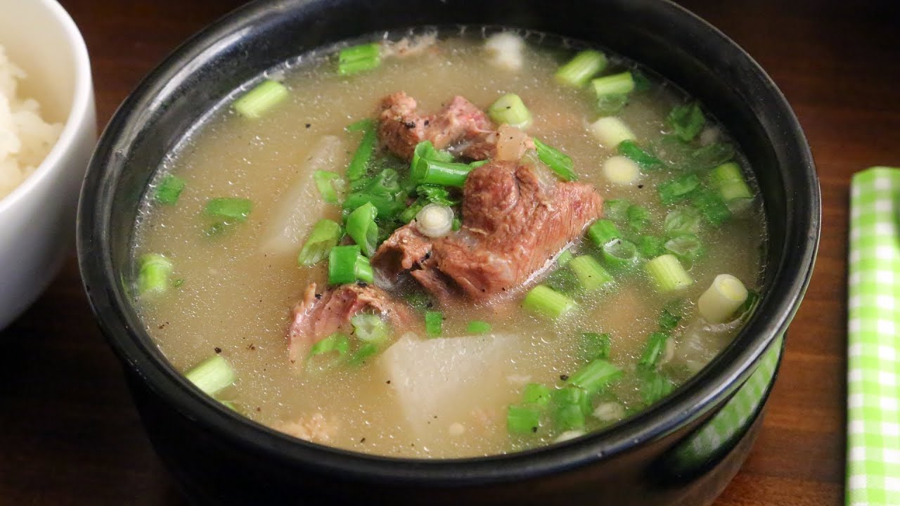Ox-Bone Soup (Seolleongtang)