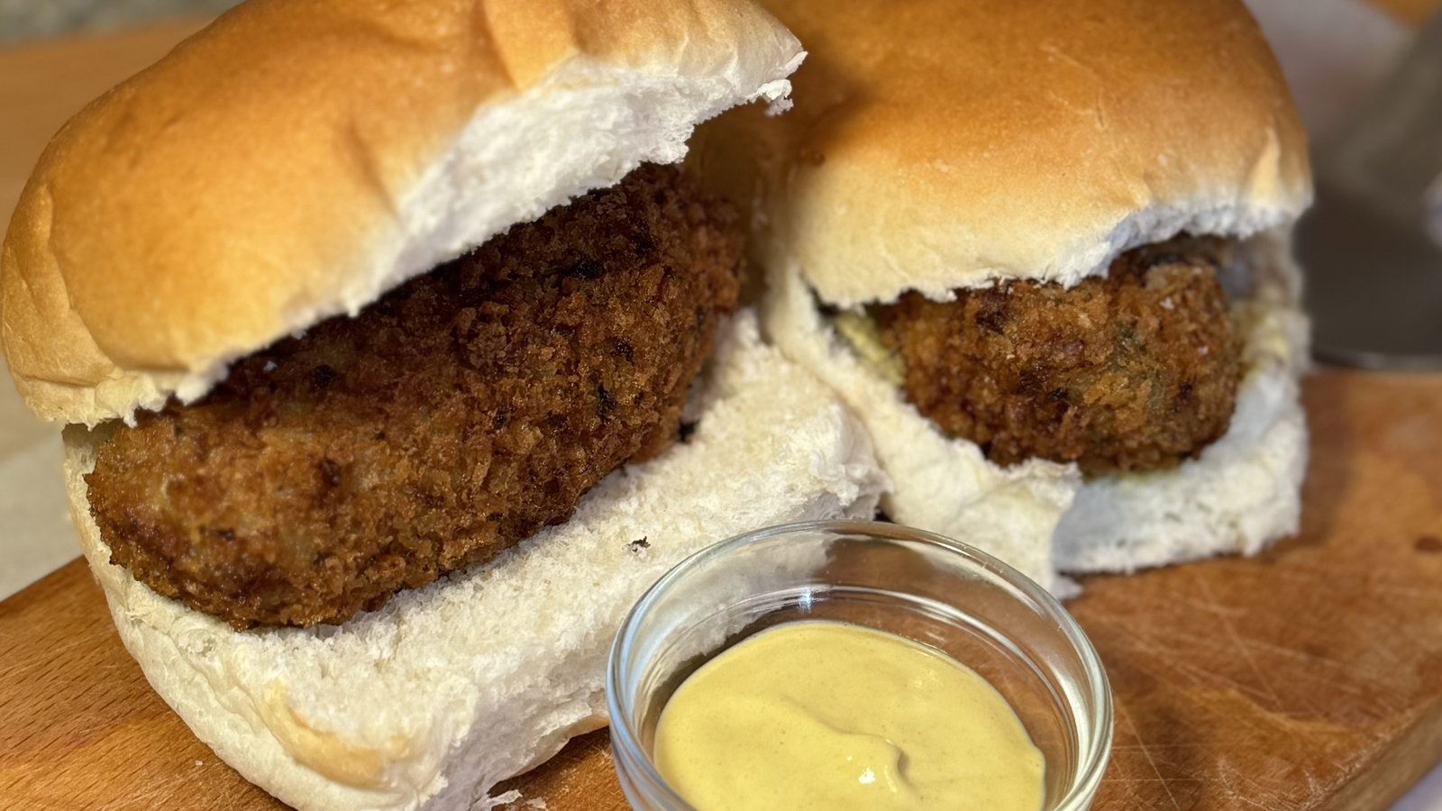 Broodje kroket | Dutch croquette bun