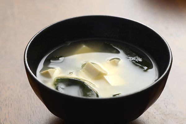 Easy Japanese Miso Soup w/ Silken Tofu