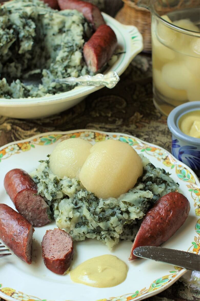 Boerenkool Stamppot (Dutch Mashed Potatoes and Kale with Sausage)
