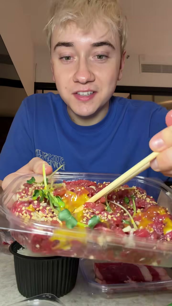 Korean Beef Tartare (Yukhoe) and Beef Sashimi Review