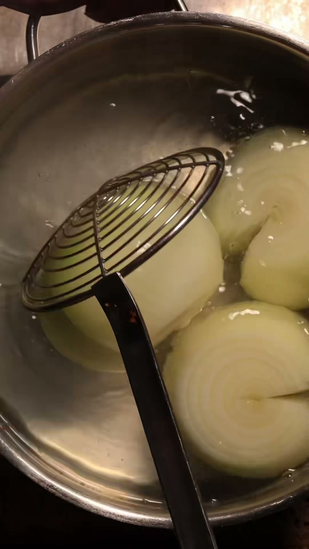 Philly Cheesesteak Stuffed Onions
