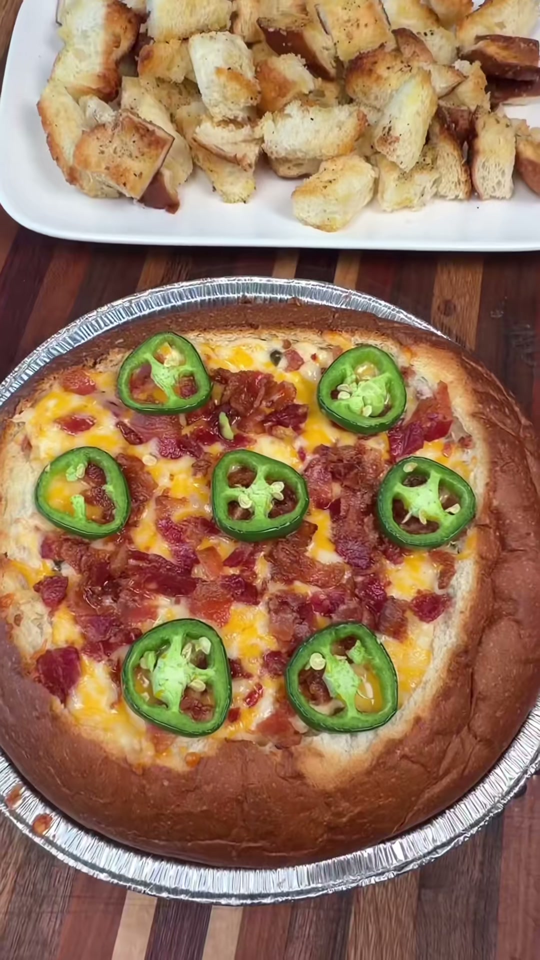 Jalapeño Popper Dip Bread Bowl