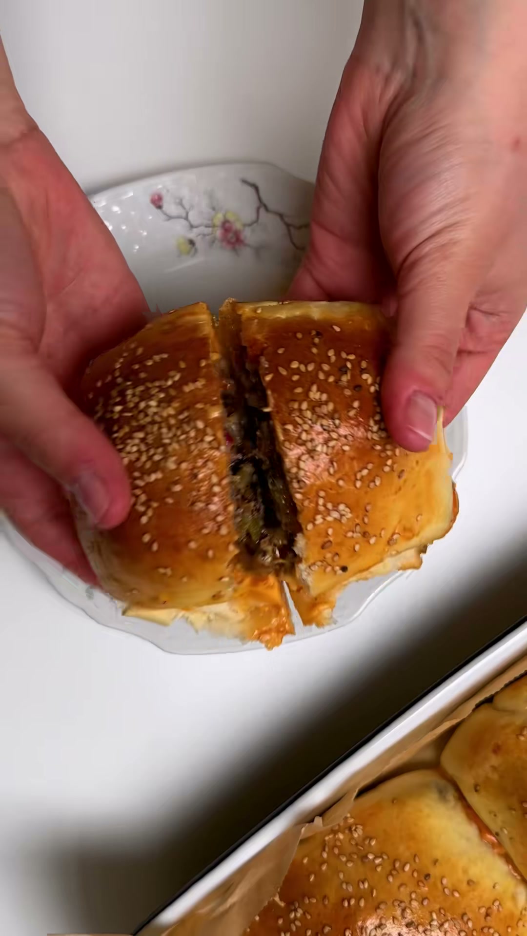 Stuffed Cheeseburger Buns