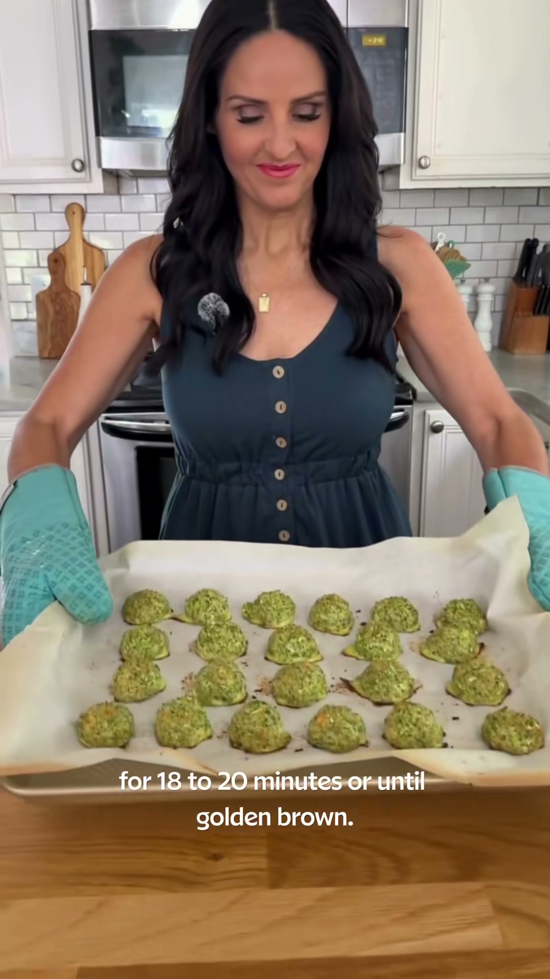 Cheesy Baked Broccoli Bites
