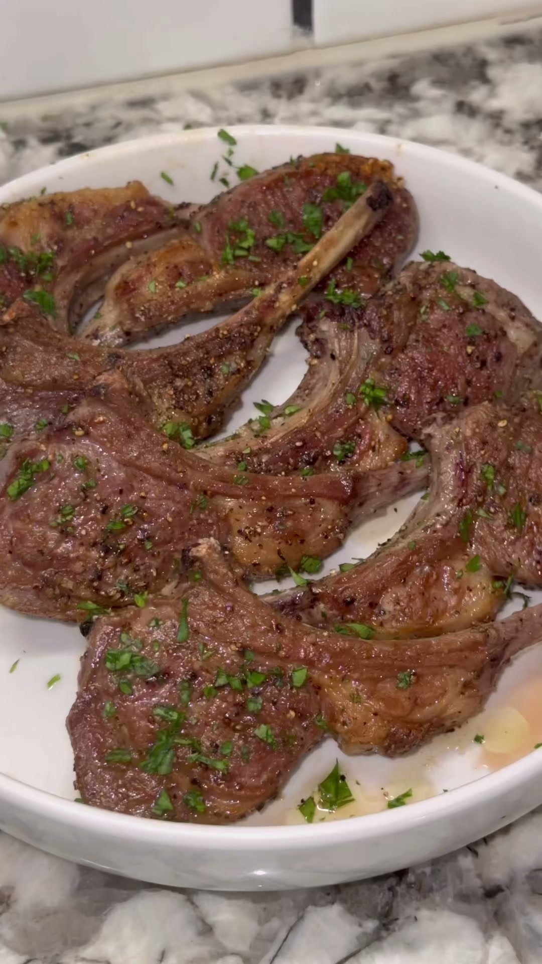 Pan-Seared Lamb Chops with Yogurt Dill Sauce