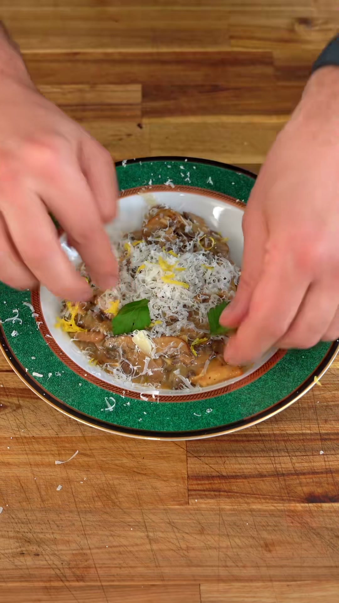 Chicken Scaloppini with Mushroom Sauce