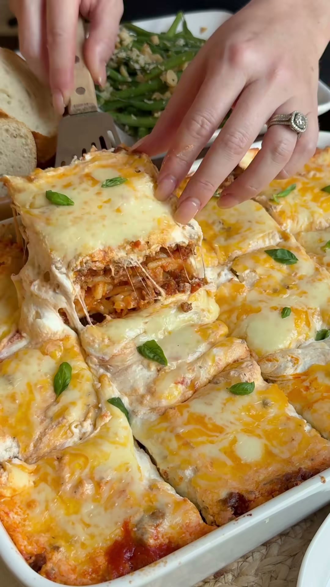 Cheesy Baked Spaghetti Casserole