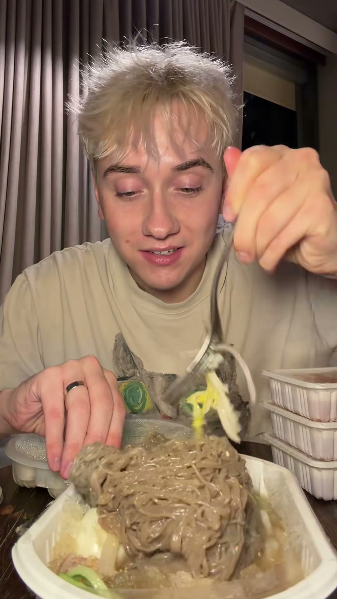 Korean Cold Noodles and Pork Dumplings Review