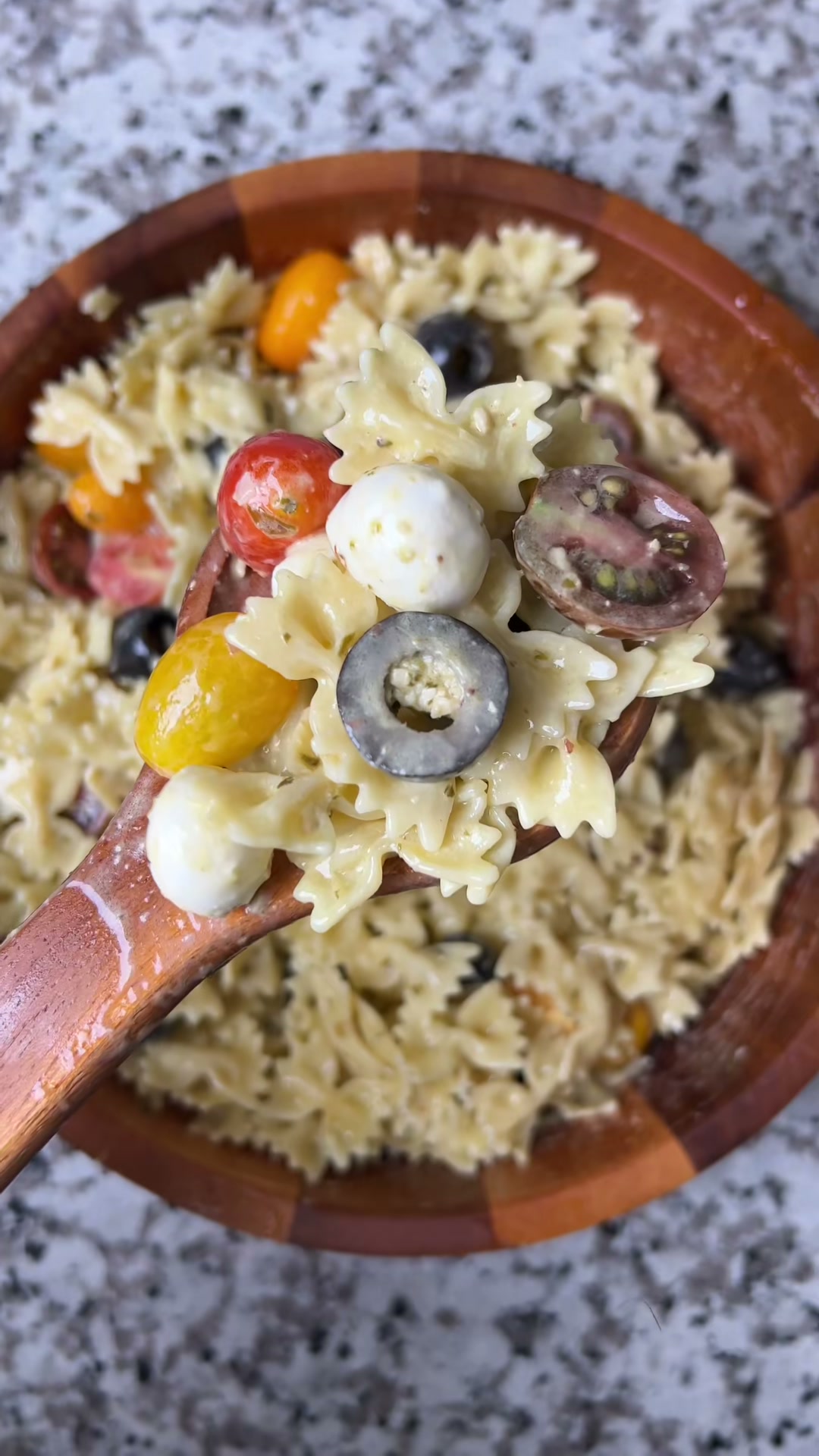 Creamy Pesto Pasta Salad