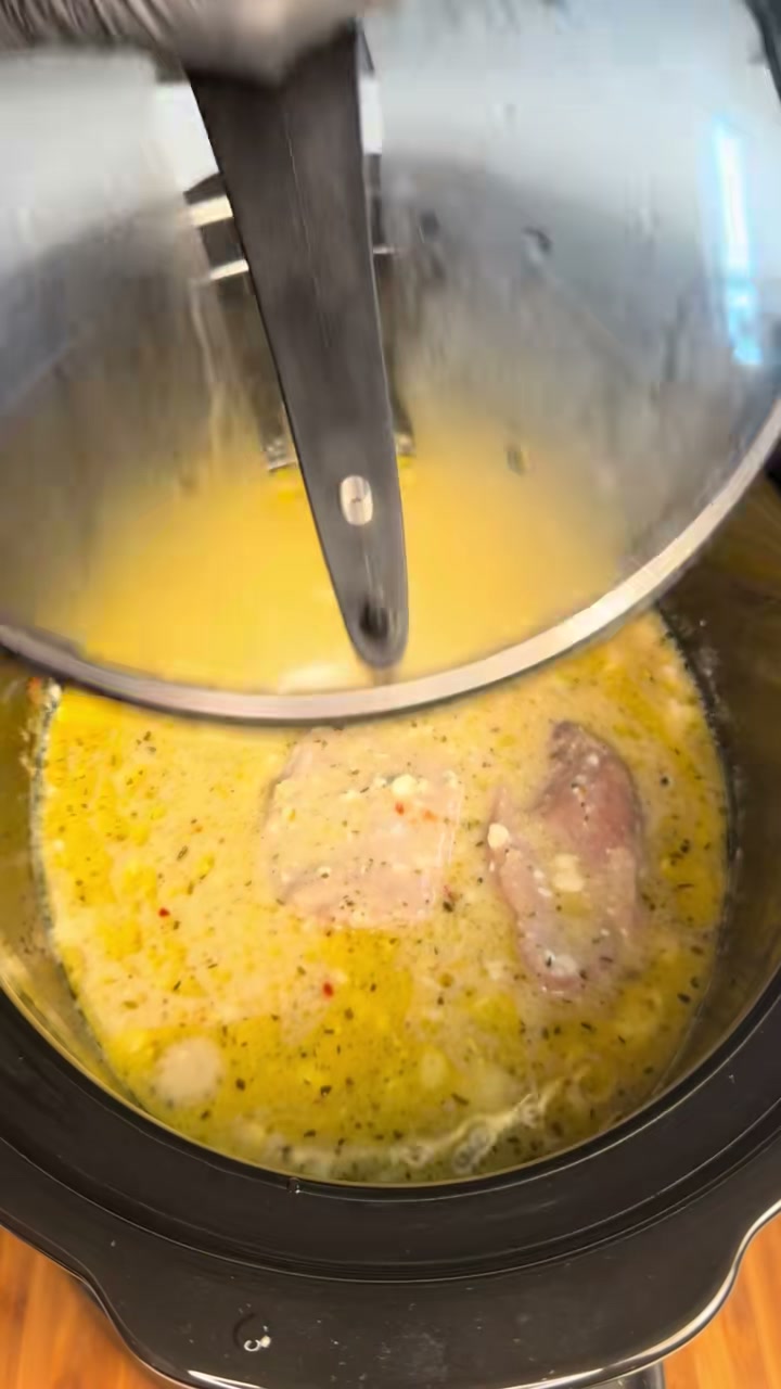 Creamy Parmesan Garlic Pork Chops