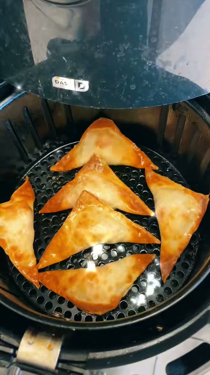 Crab and Cream Cheese Wontons