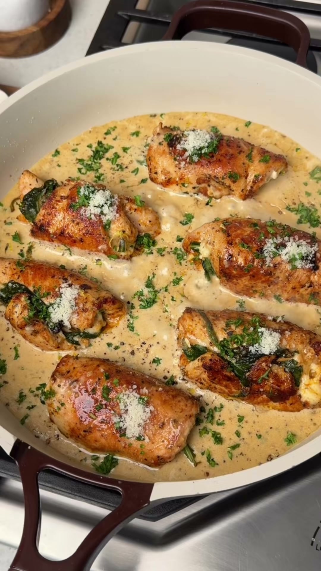 Spinach and Cheese Stuffed Chicken Roll