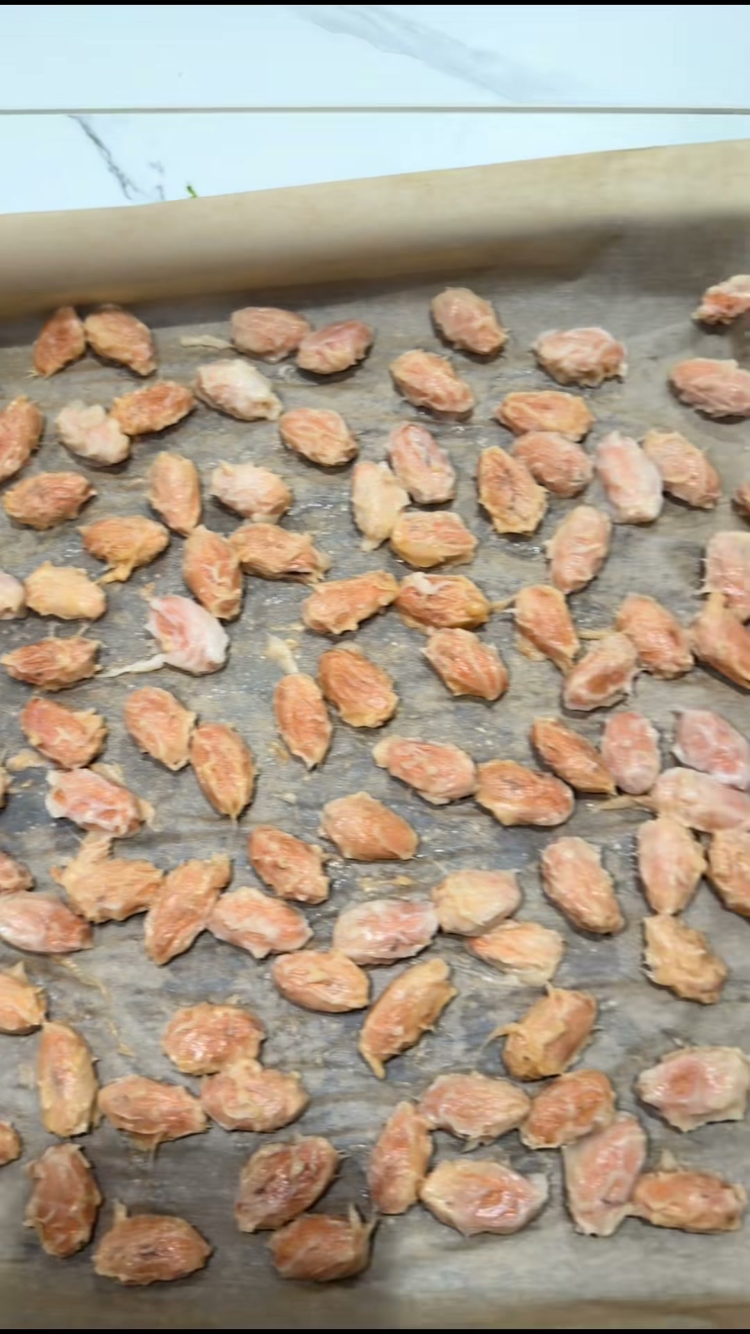 Homemade Chocolate from Cacao Pods