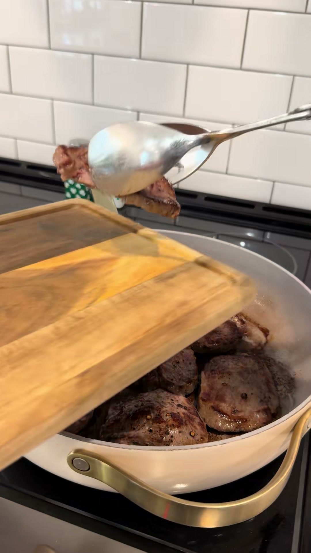 Garlic Butter Steak and Broccoli Pasta