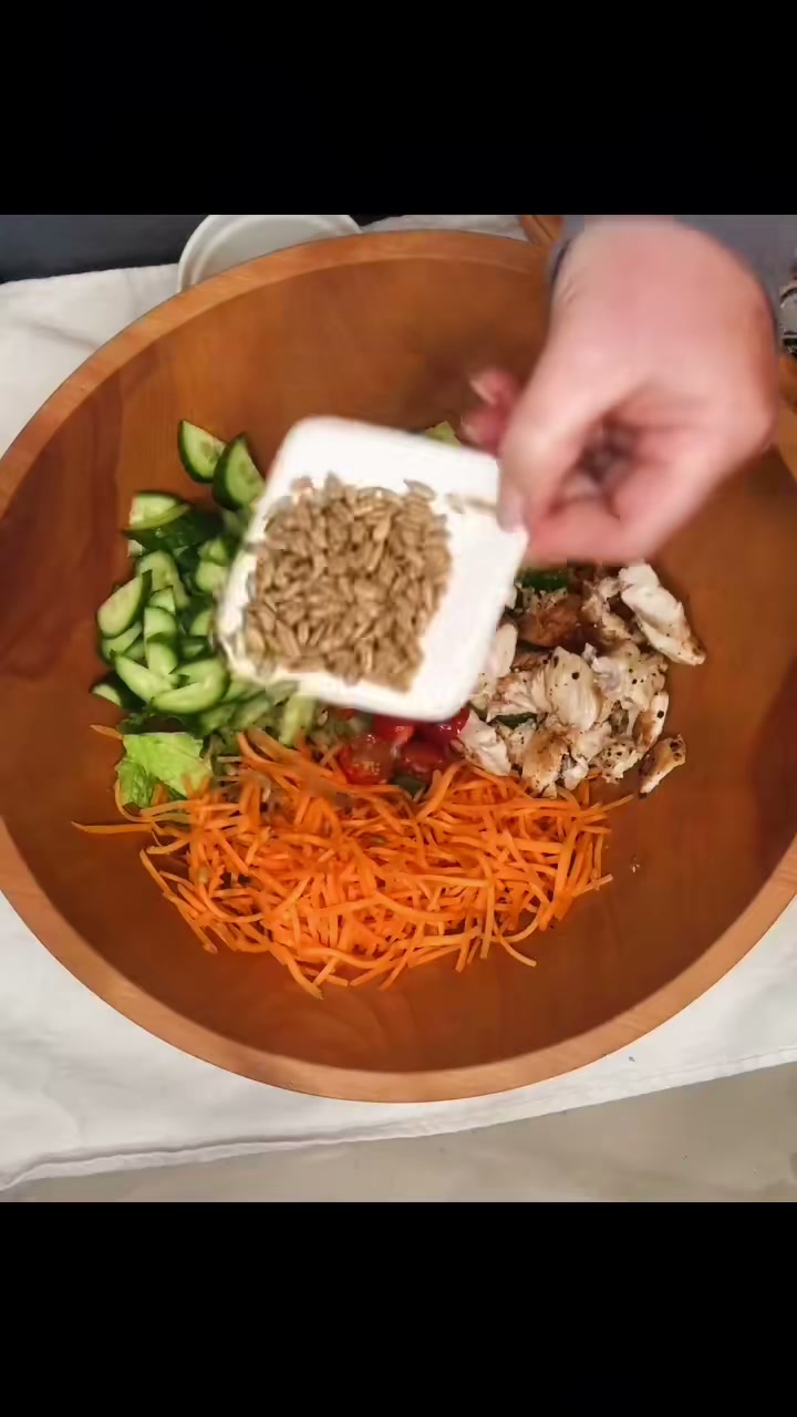 Grilled Chicken and Avocado Salad