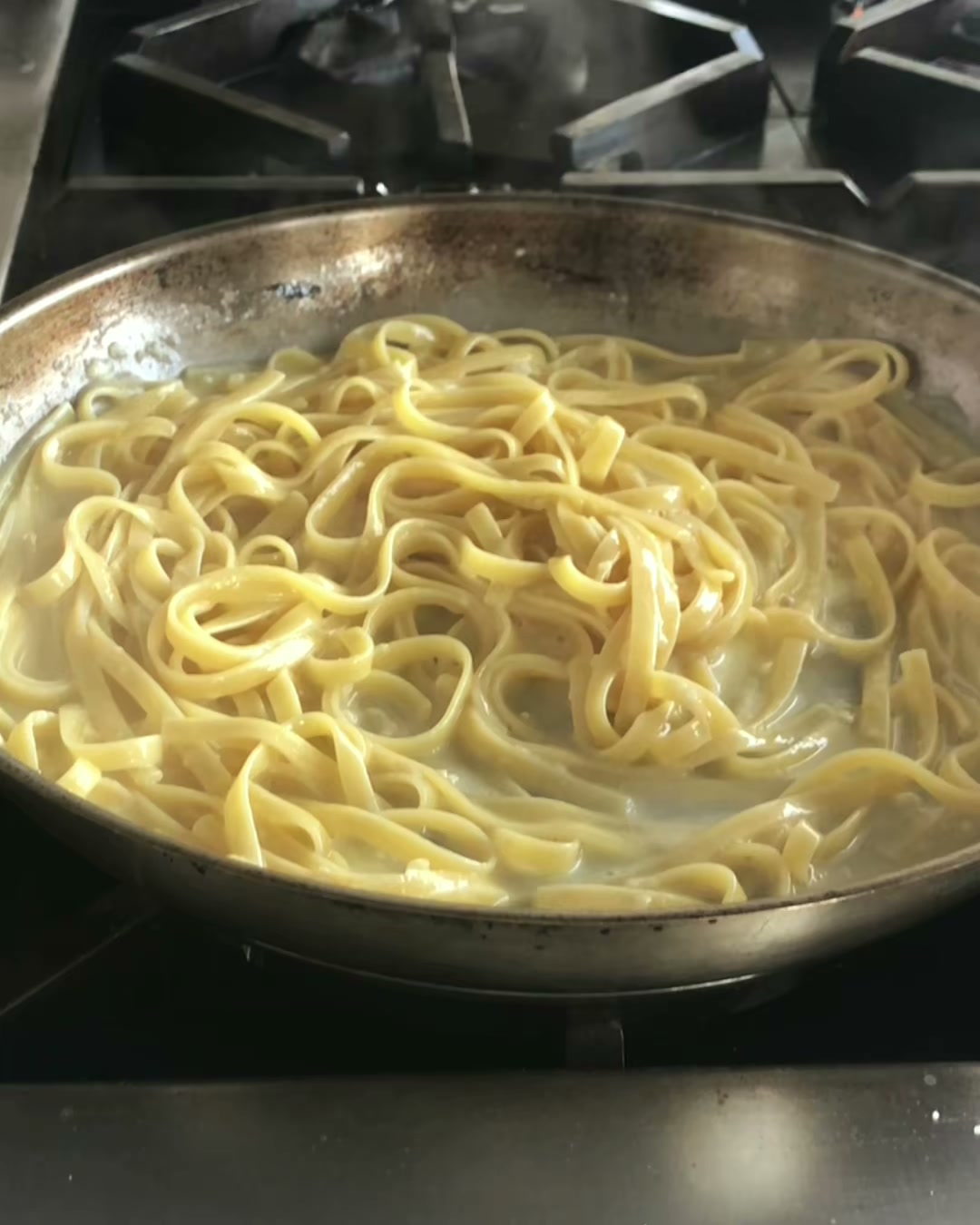 Fettuccine Alfredo